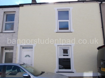 33 Victoria Street - bright & sunny at the top of the street