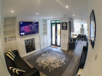 B_LIVINGROOM