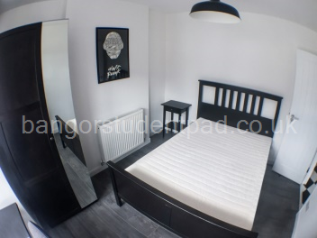 G1_FRONT_LOWER_BEDROOM