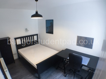I1_REAR_UPPER_BEDROOM