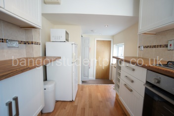 2ND KITCHEN