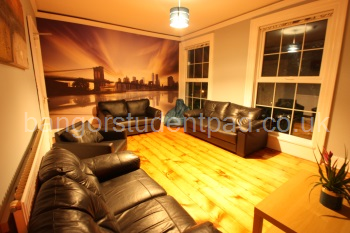 City Lounge at night - 