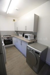 KITCHEN WITH WASHING MACHINE AND TUMBLE DRYER MICROWAVE SUPPLIED