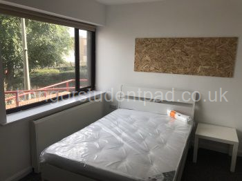 2-Bed Flat (Full En suite)