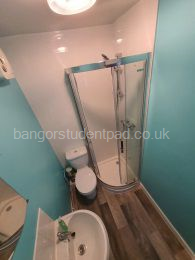 Large Double Full En Suite