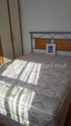 Ground floor bedroom with kingsize bed