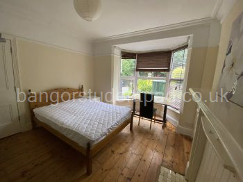 All rooms are deep-cleaned and re-painted between tenancies (ground floor bedroom)