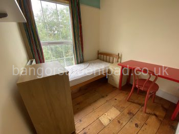 Single bedroom 1st floor - NOW AVAILABLE