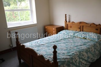 LARGE DOUBLE ROOM £90 PER WEEK