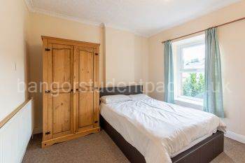 Room 3 (double bed and double wardrobe)