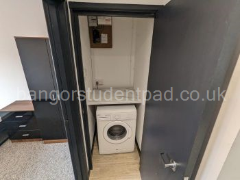 Flat 8