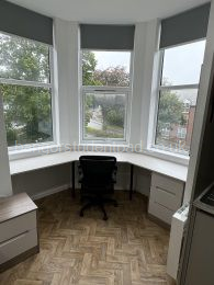 Flat 5 Study