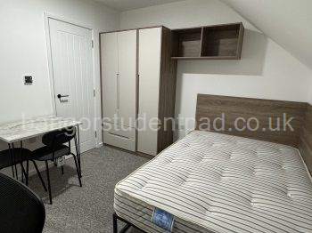 Flat 8 Bedroom/study