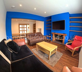LOUNGE / DINER